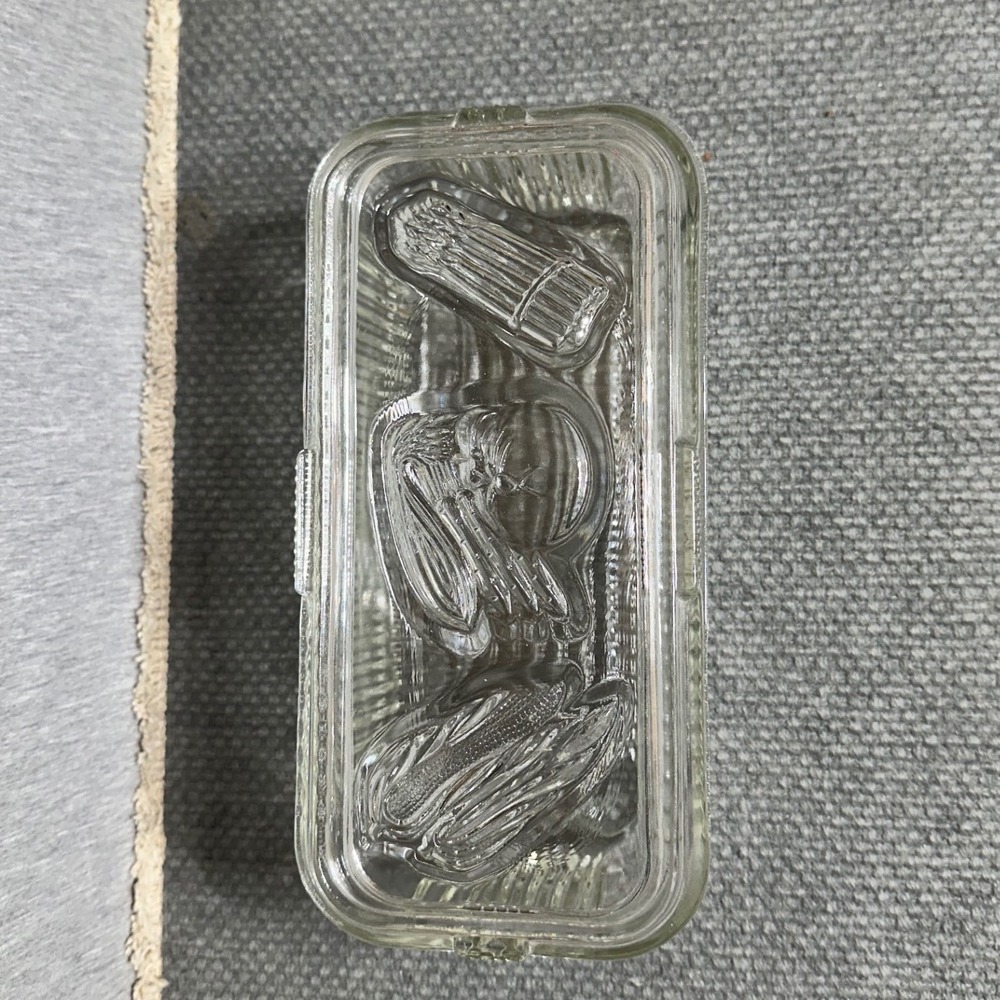 VTG 90s Clear Glass Refrigerator Dish Embossed Vegetable Lid Ribbed Storage Box